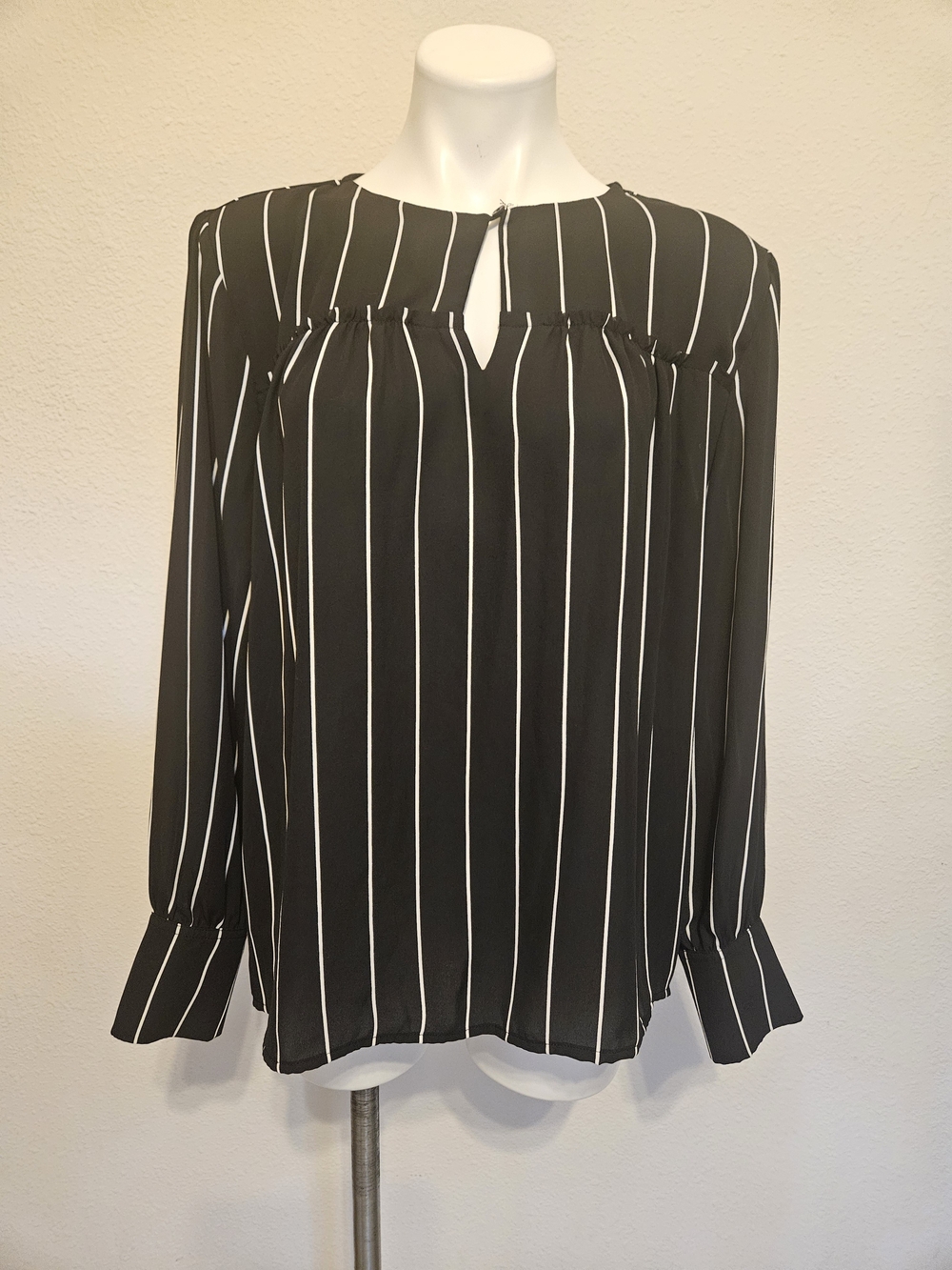 Ann Taylor Black and White Striped Keyhole Blouse